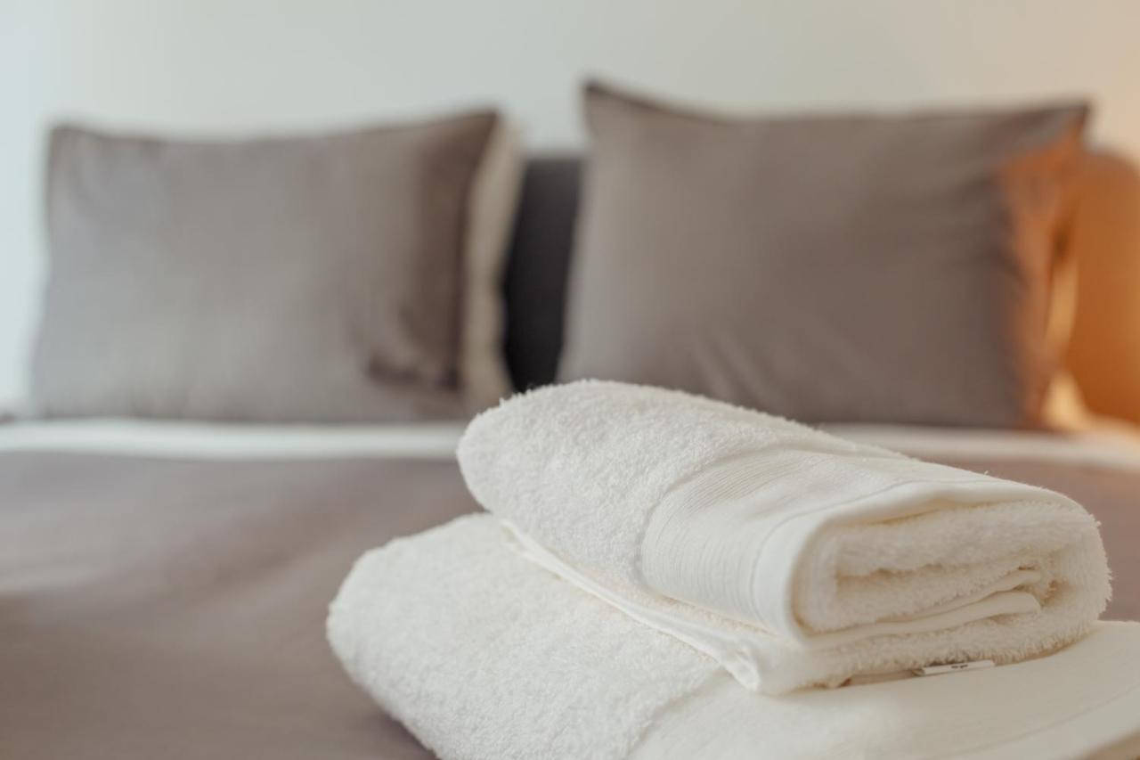 Elegant 3 Bedroom Apt - City Centre - Garage - Metro Lissabon Buitenkant foto