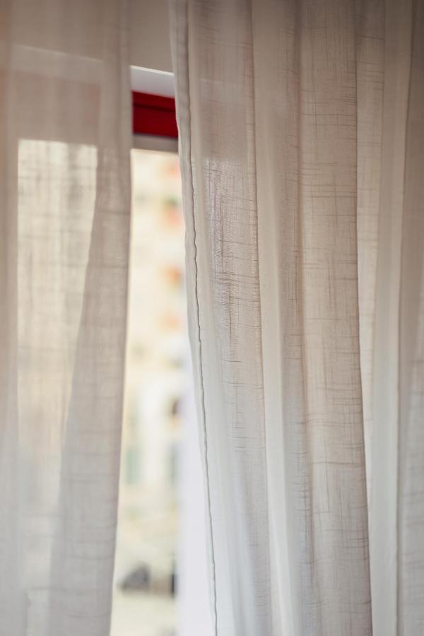 Elegant 3 Bedroom Apt - City Centre - Garage - Metro Lissabon Buitenkant foto
