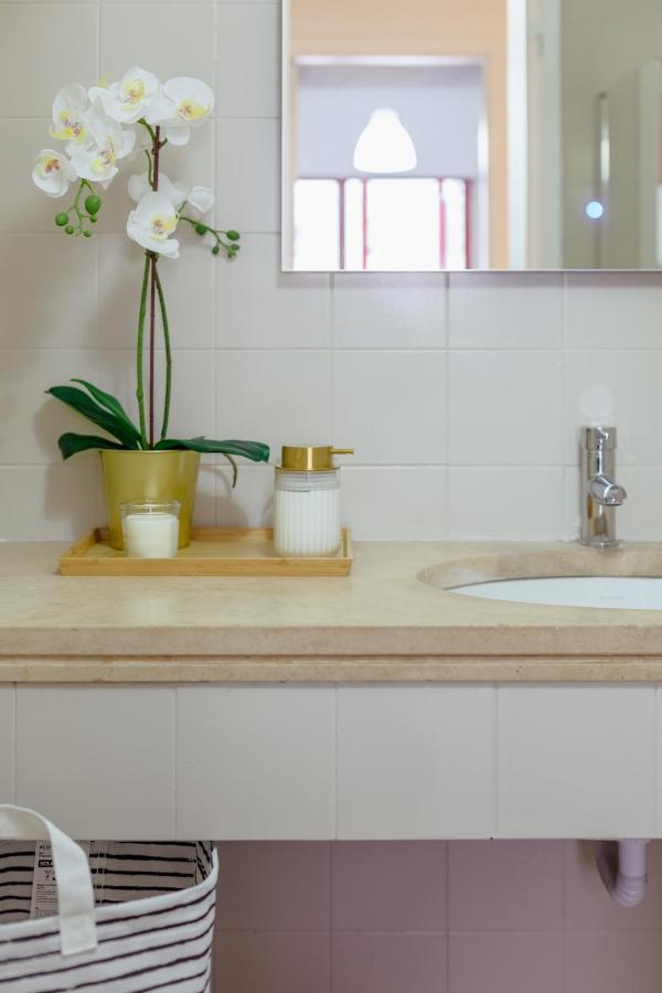 Elegant 3 Bedroom Apt - City Centre - Garage - Metro Lissabon Buitenkant foto