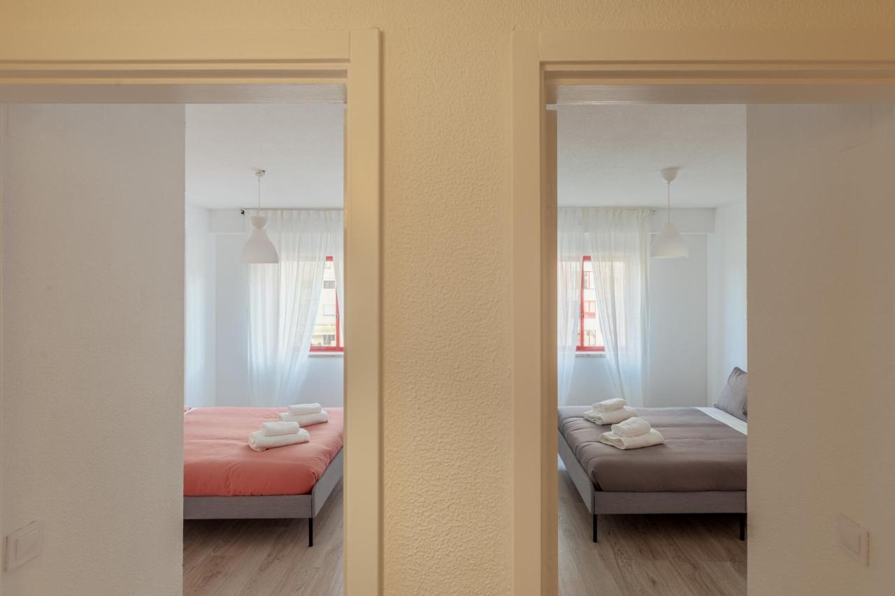 Elegant 3 Bedroom Apt - City Centre - Garage - Metro Lissabon Buitenkant foto