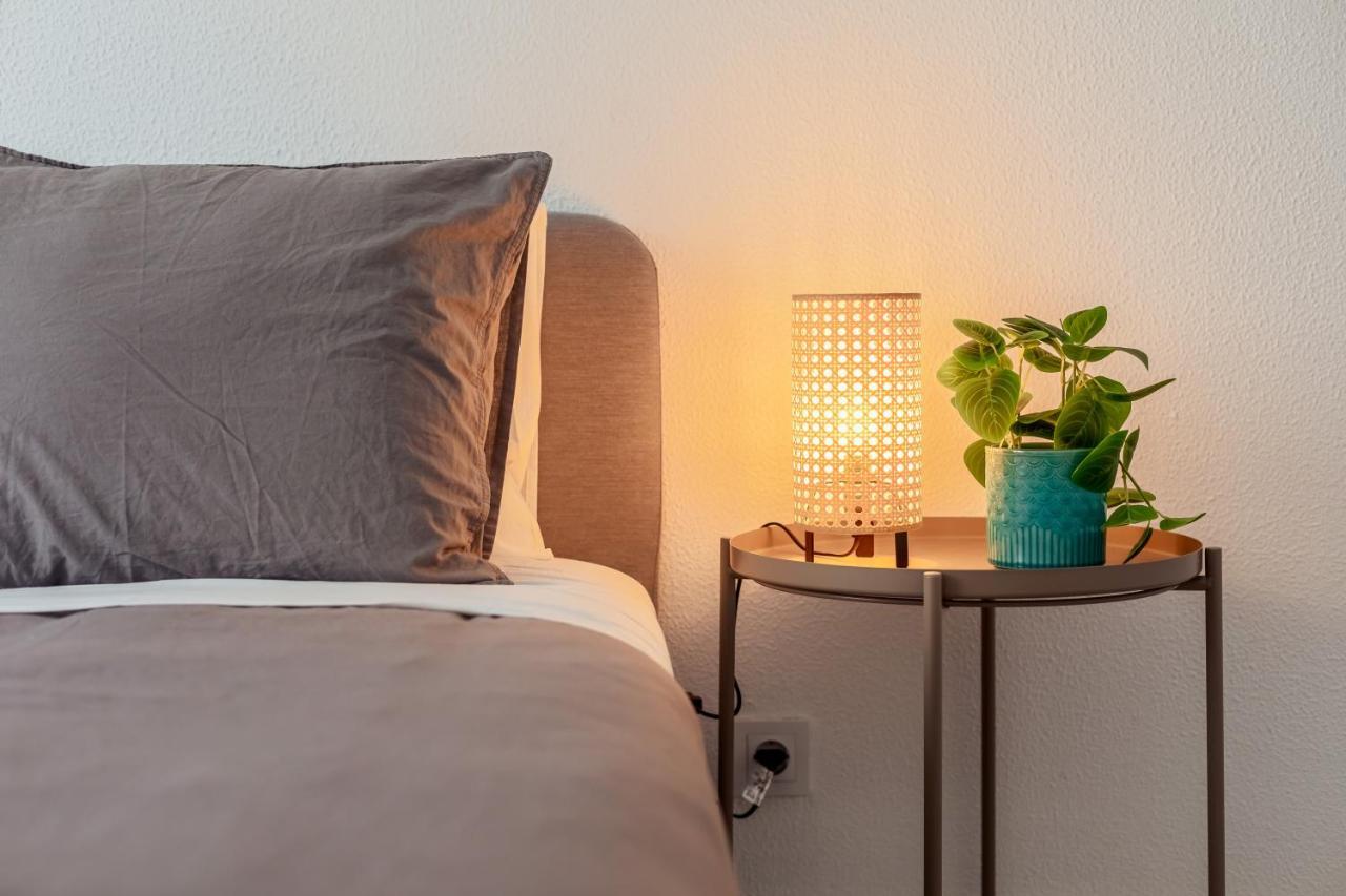 Elegant 3 Bedroom Apt - City Centre - Garage - Metro Lissabon Buitenkant foto